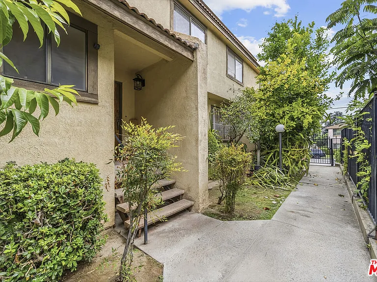 417 N Alhambra Ave #B — Photo 31