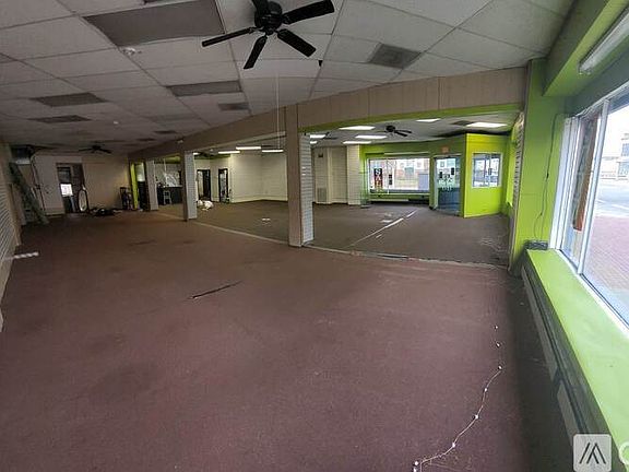 3rd image of 623 Central Ave