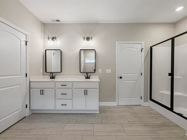 821 Poplar Log Dr — Photo 18
