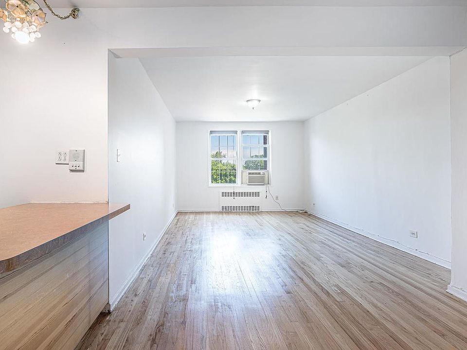 1st image of 8504 63rd Dr APT 5J