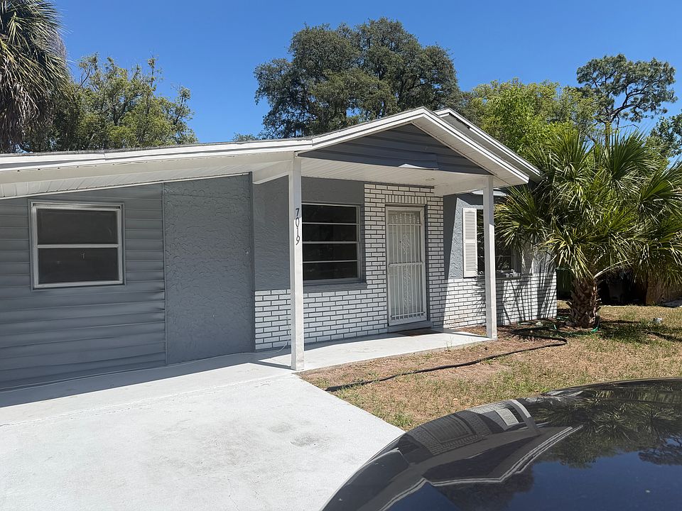 1st image of 7019 N Palmetto Ln