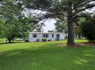 129 Pine Trl, Douglas, GA 31533