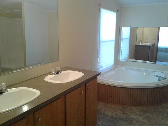 5th image of 1335 Rachel Ln