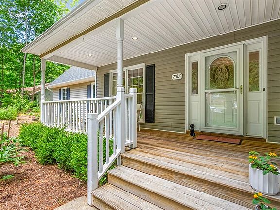 2nd image of 7187 Johns Point Ct
