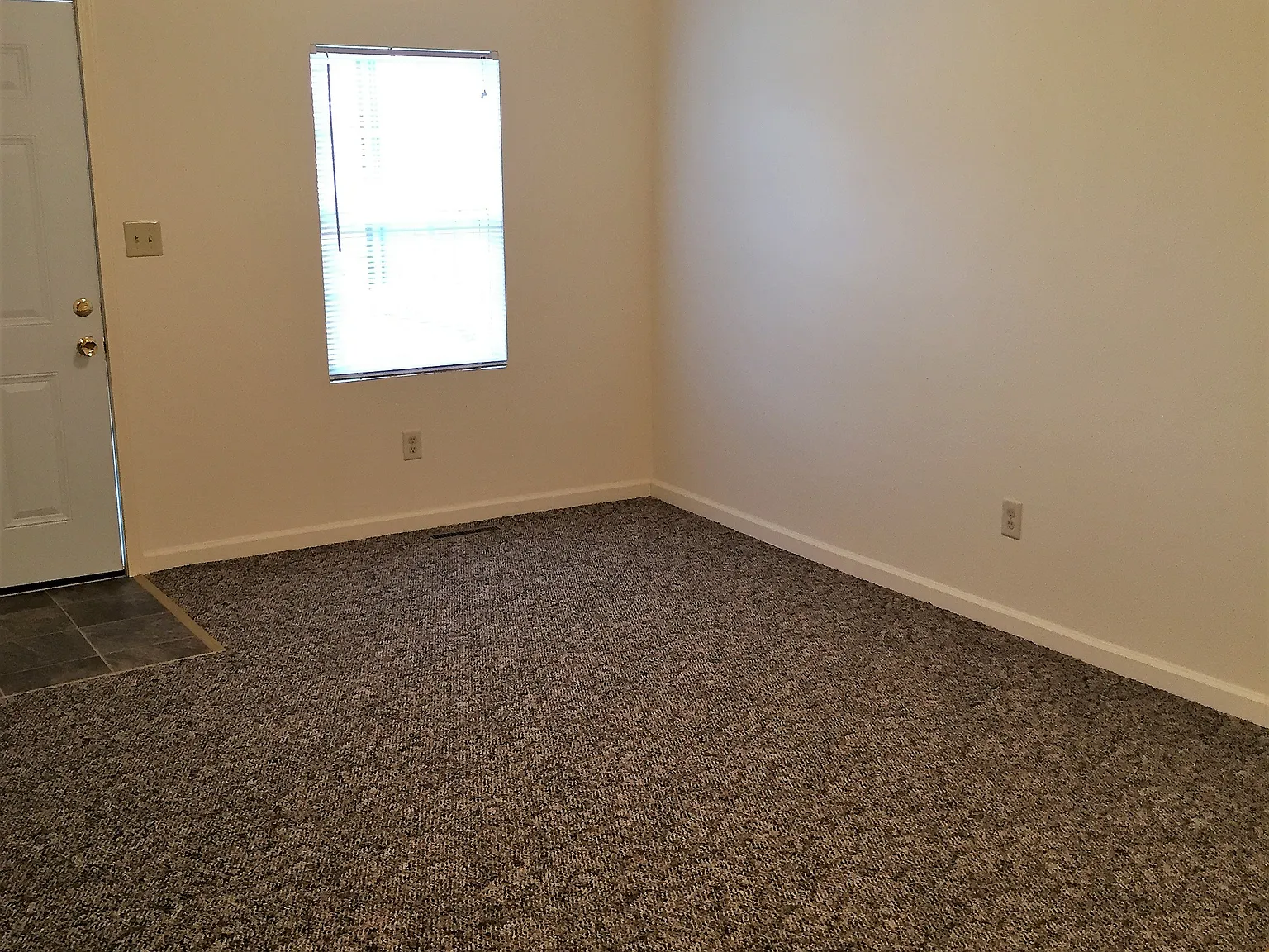 1 bed, 500 sqft, $725 — Photo 3
