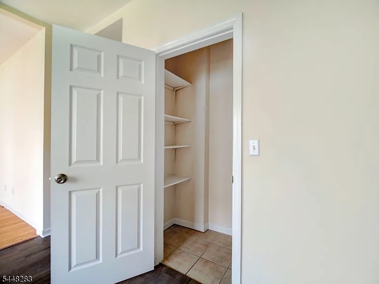179 22nd St #4 — Photo 11