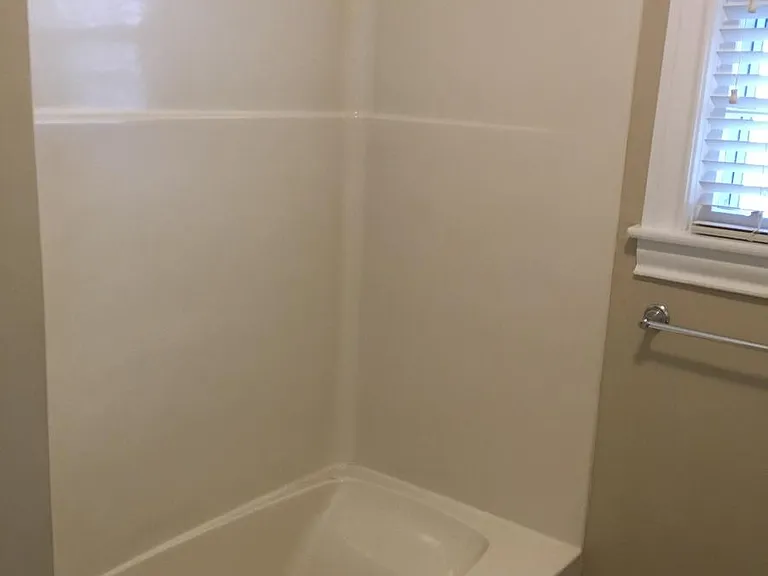 122 Harrington Ave — Photo 6