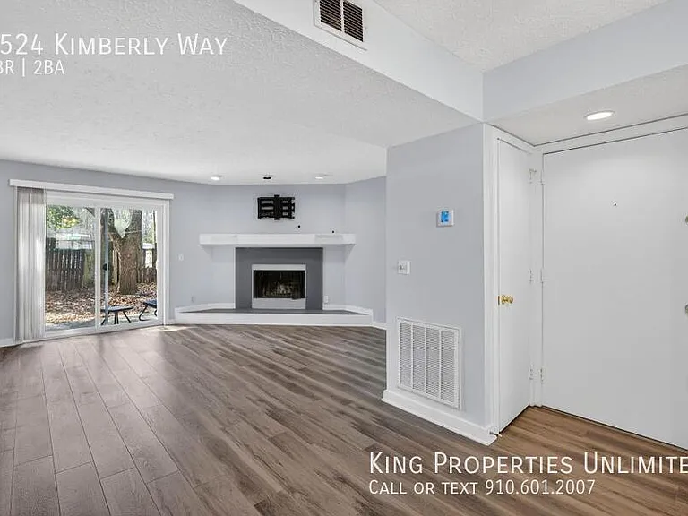 4524 Kimberly Way — Photo 8