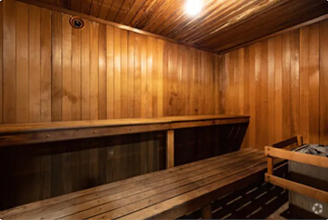 The Courtyard Apartments — Photo 10