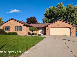 692 Pilgrim Dr E, Saginaw, MI 48638