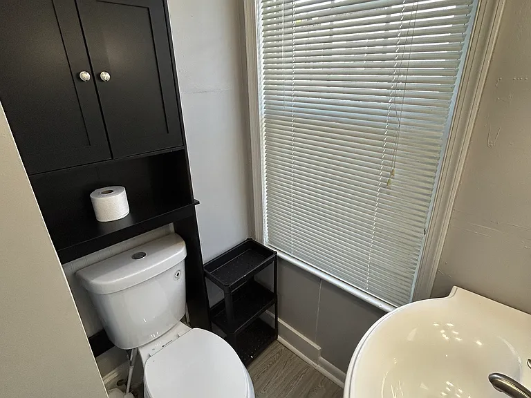 516 Woodbourne Ave — Photo 16
