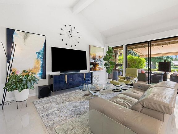 2nd image of 292 Tolosa Cir