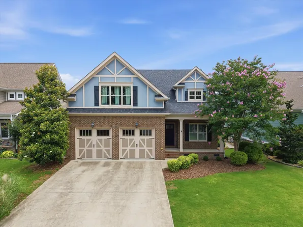 9041 Silver Maple Dr, Ooltewah, TN 37363