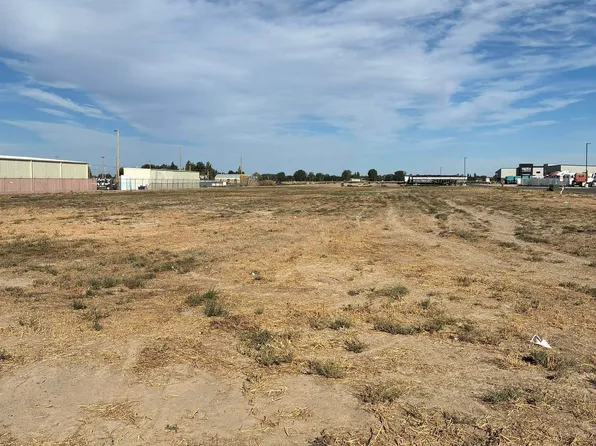 Lots 2 3 4 Commerce St, Heyburn, ID 83336