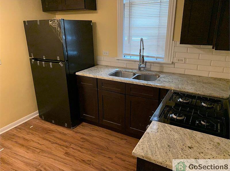 1st image of 6223 S Seeley Ave #G