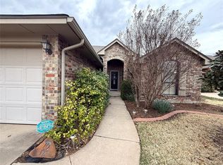339 Butterfield Trl, Edmond, OK 73003