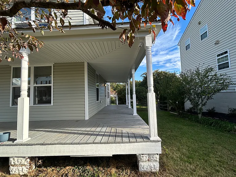 2605 Maple Ave — Photo 31