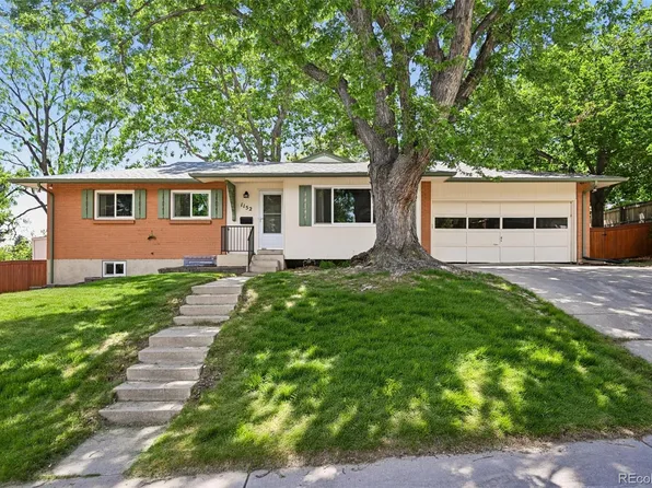 1152 S Vancouver Way, Lakewood, CO 80228