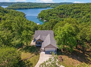 378 Lake Forest Dr, Eureka Springs, AR 72631