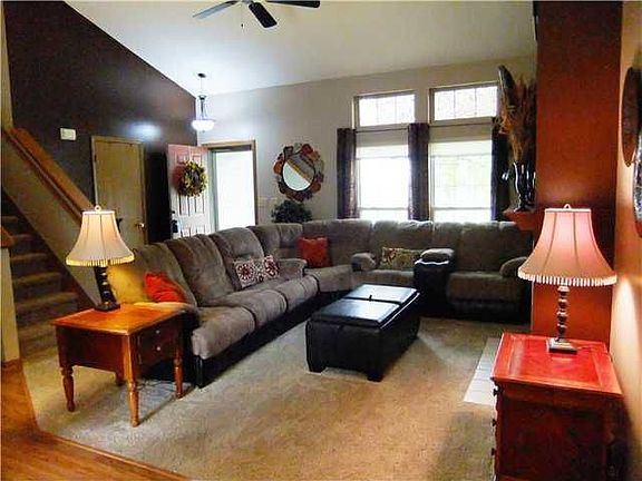 4th image of 825 Scioto Meadows Blvd