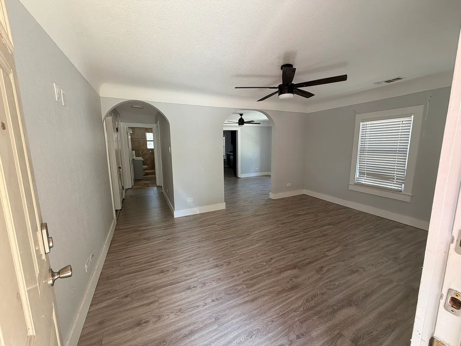 2 bed, 1200 sqft, $1,700 — Photo 3