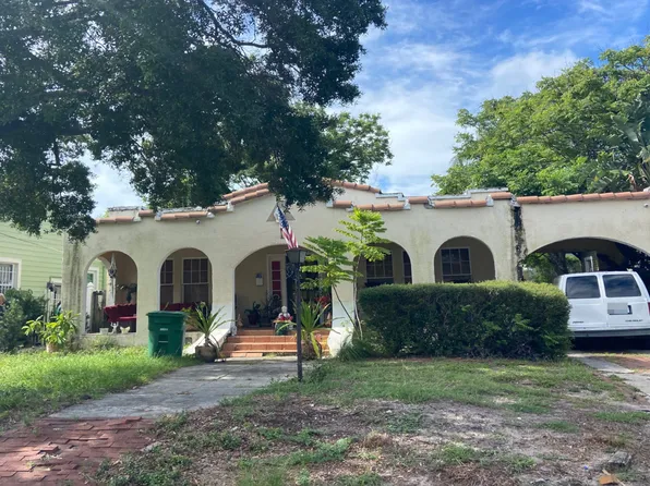 2806 W Estrella St, Tampa, FL 33629