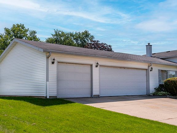 2nd image of 4542 Macdougall Ct