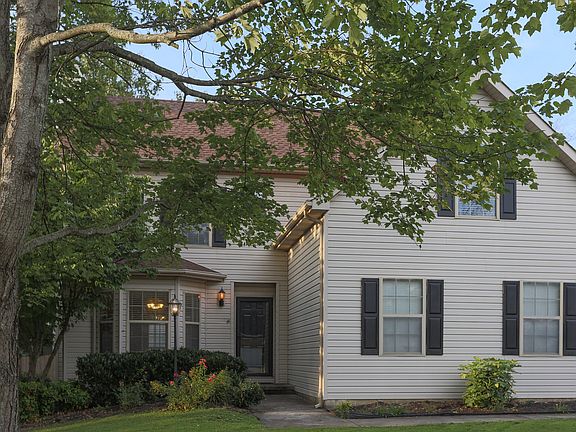 2nd image of 10031 Highgate Cir