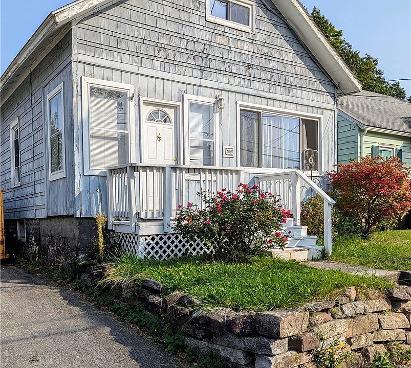 1st image of 469 Stafford Ave