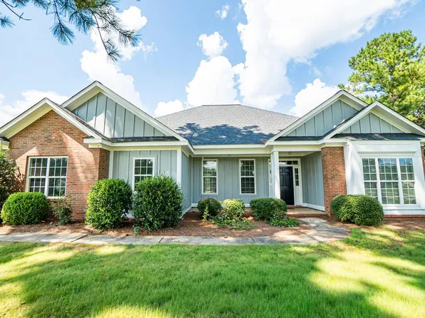 122 Live Oak Dr, Leesburg, GA 31763