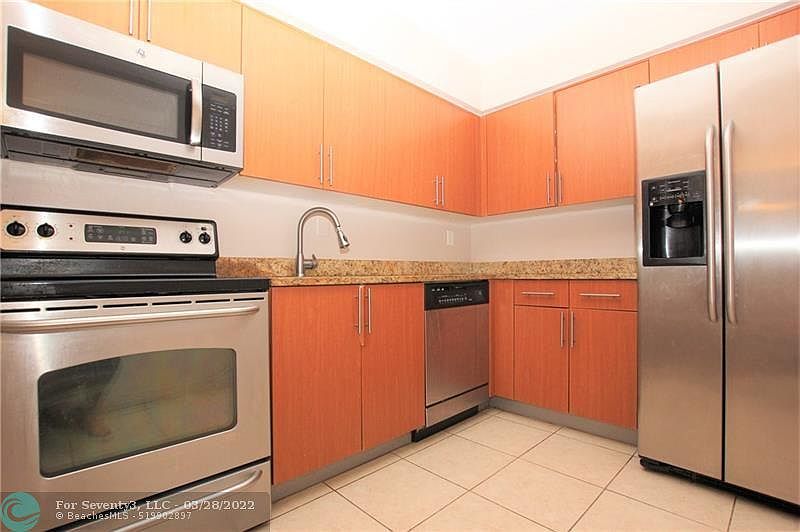 1st image of 3300 NE 192nd St APT 1405