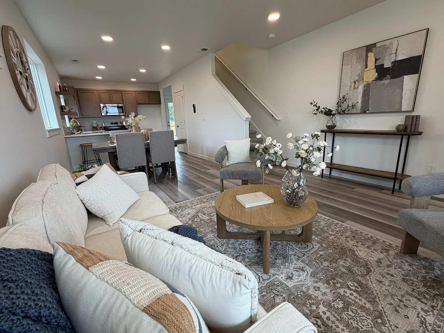 3 bed, 2.5 bath, 1268 sqft, $2,550 — Photo 4