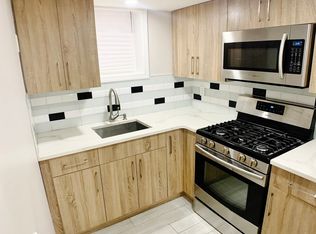 45-44 44th St #B6, Sunnyside, NY 11104
