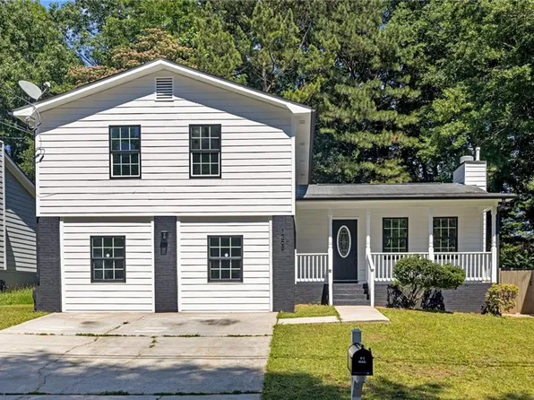 1258 Autumn Hill Ln, Stone Mountain, GA 30083