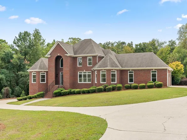 5911 Crest Dr, Pinson, AL 35126