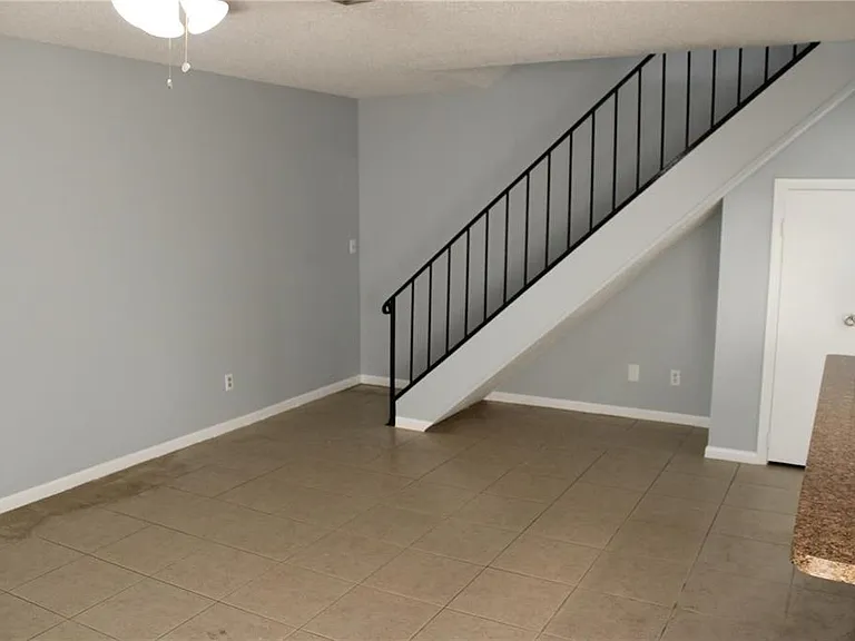 4122 White Pine Ave #1-3 — Photo 2