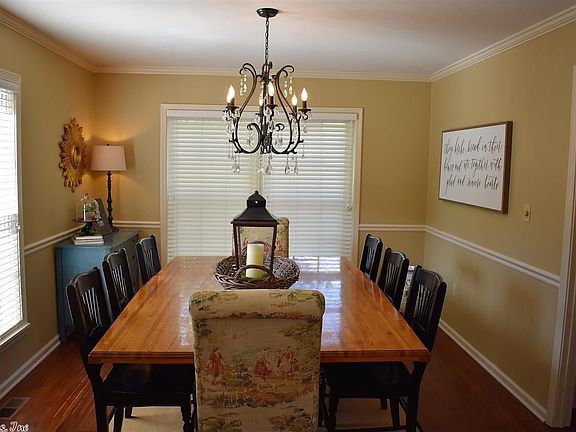 5th image of 6 White Oak Cir