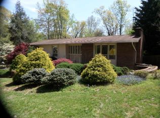 126 Newell Ln, Oak Ridge, TN 37830