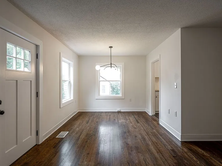 165 Hunt Ave — Photo 6