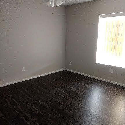 5th image of 859 S Horne APT 2