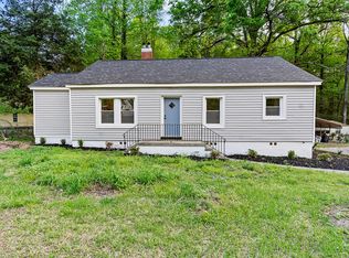 709 Cokesbury St, Greenwood, SC 29649