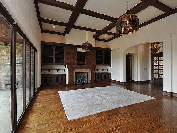 3rd image of 8227 Sierra Hermosa