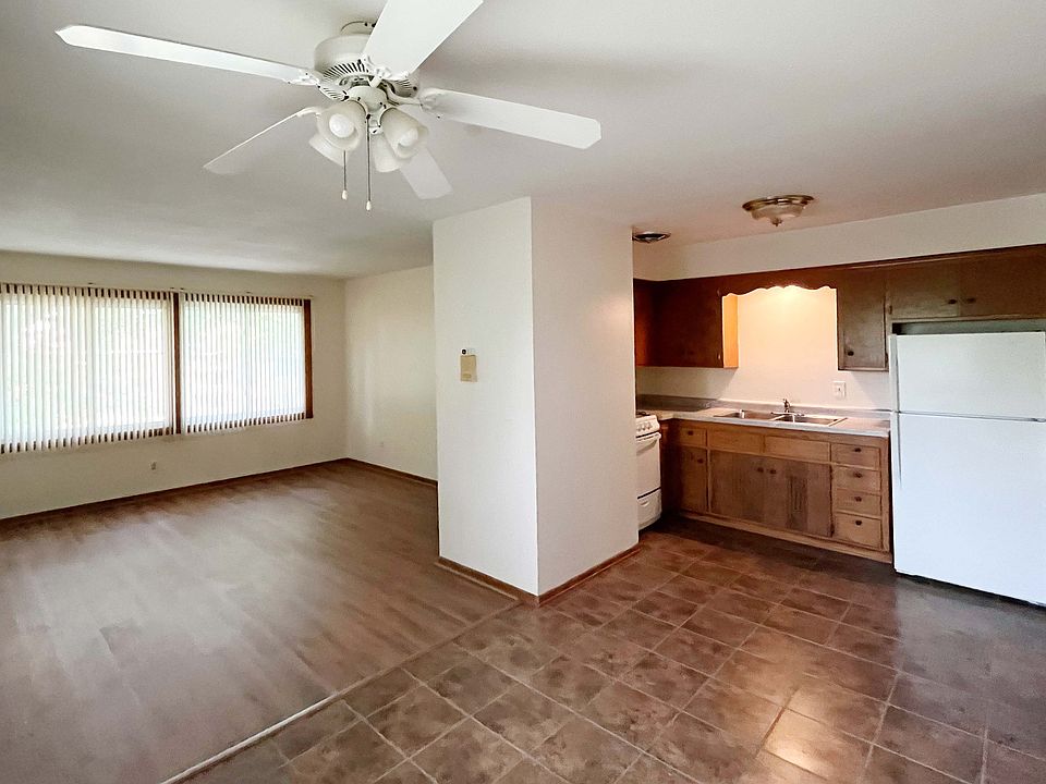 Kitchen / Living Room