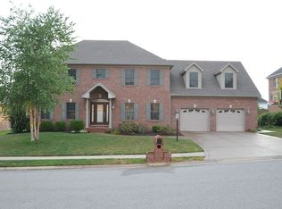 4561 Prescot Dr, Newburgh, IN 47630