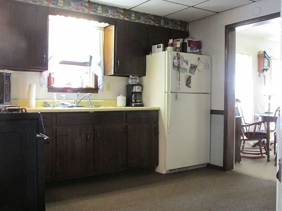 4th image of 7 Kennedy St