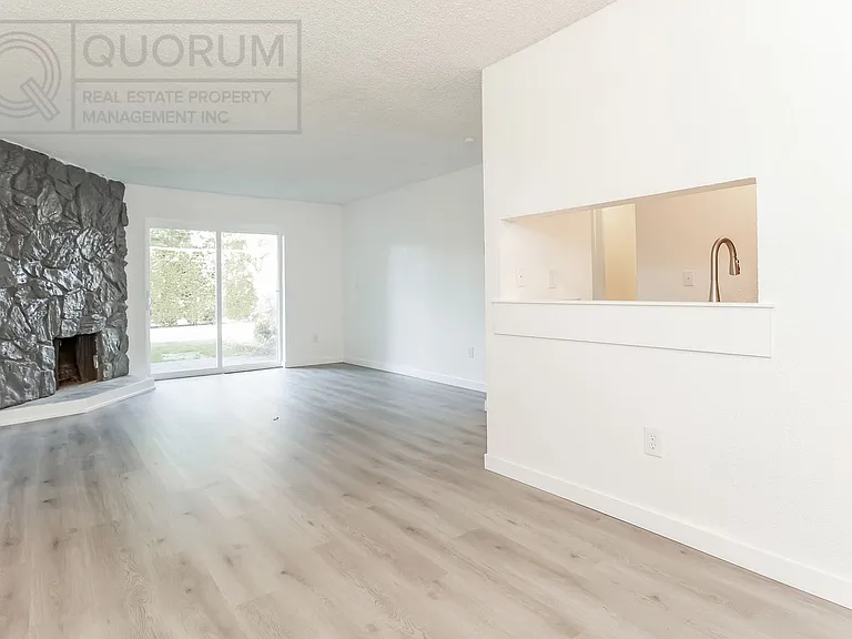 21615 80th Ave W #101 — Photo 7