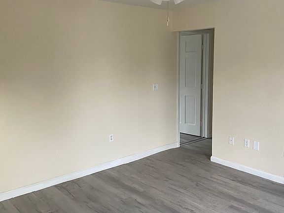 5th image of 168 Main St APT 1