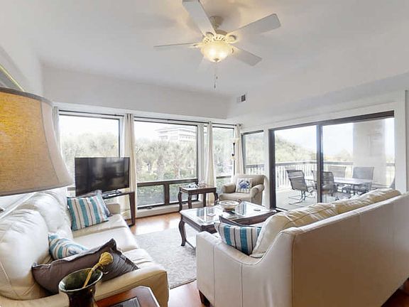 3rd image of 9510 Palmetto Dr APT 1109