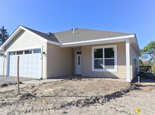 980 Lovell Ave W, Roseville, MN 55113