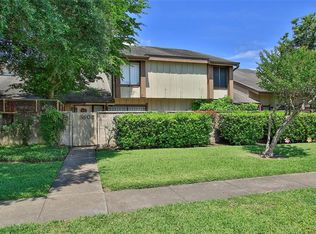 8608 Dairy View Ln, Houston, TX 77072